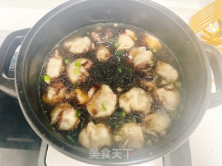 酸汤水饺的做法步骤：5