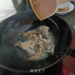 鱼头豆腐的做法步骤：4