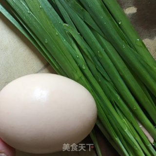 香煎槐花饼的做法步骤：1