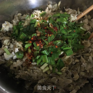 粉蒸槐花麦饭的做法步骤：7