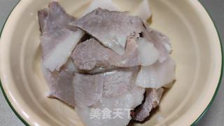 四川家常回锅肉的做法步骤：1